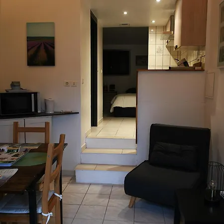 Homestay Les Lauriers *